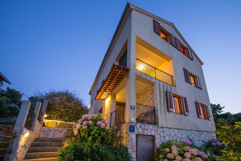 Apartments Pol Murvu Vis Zewnętrze zdjęcie