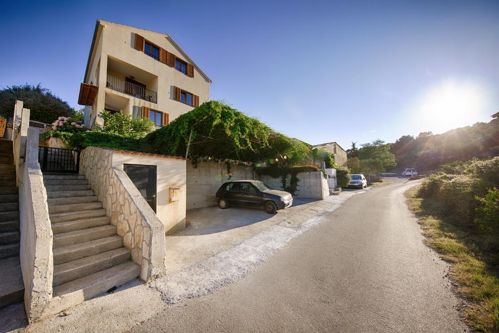 Apartments Pol Murvu Vis Zewnętrze zdjęcie