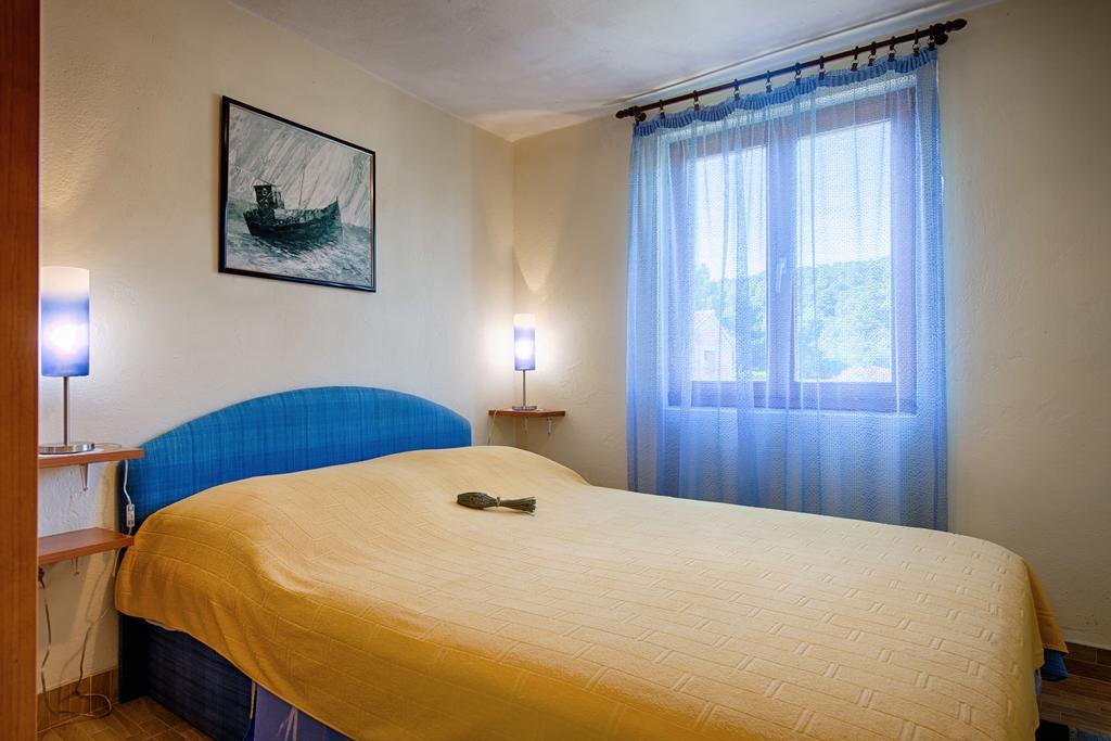 Apartments Pol Murvu Vis Zewnętrze zdjęcie
